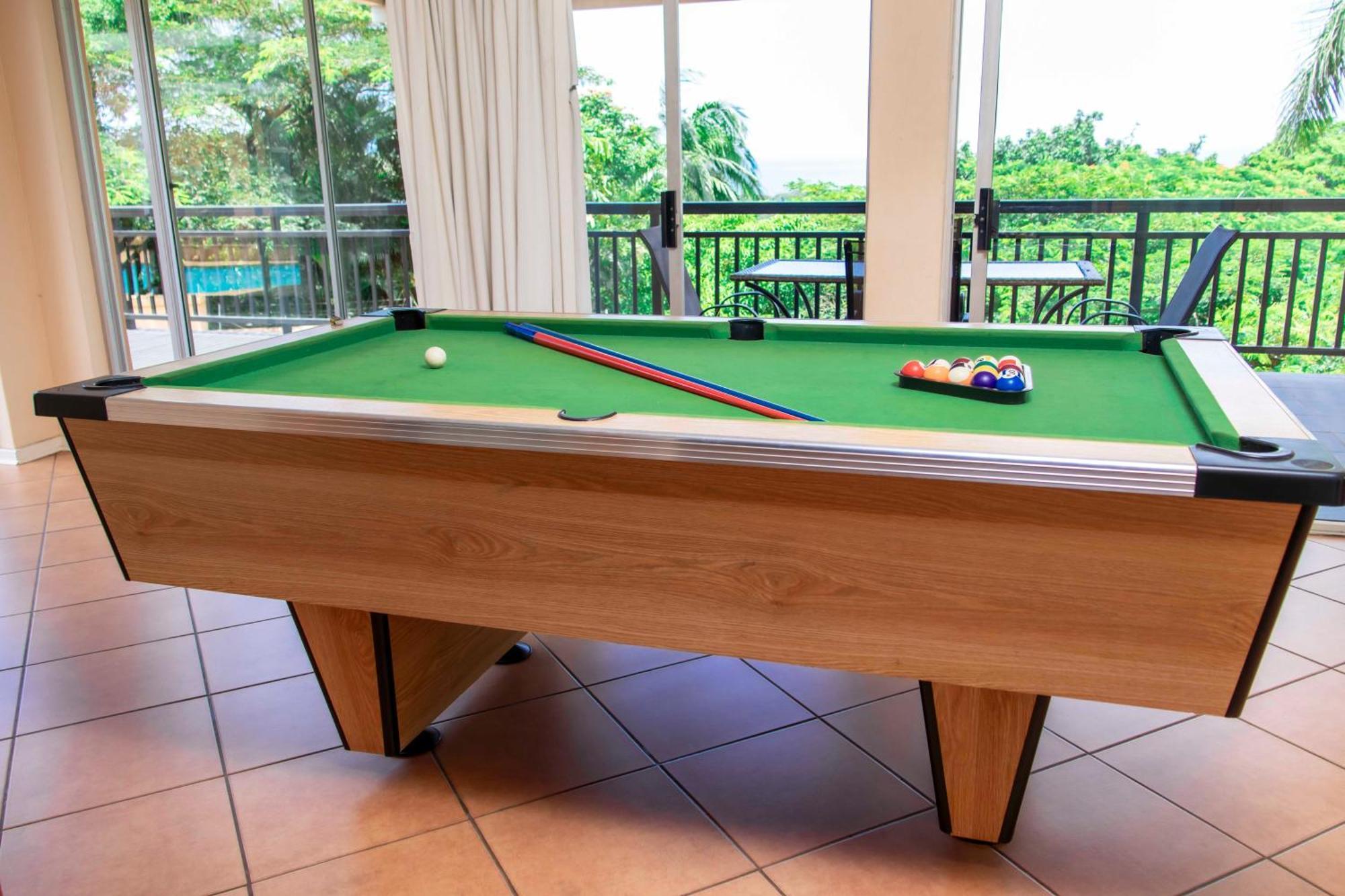 Seaview Executive Guest House 음툰지니 외부 사진