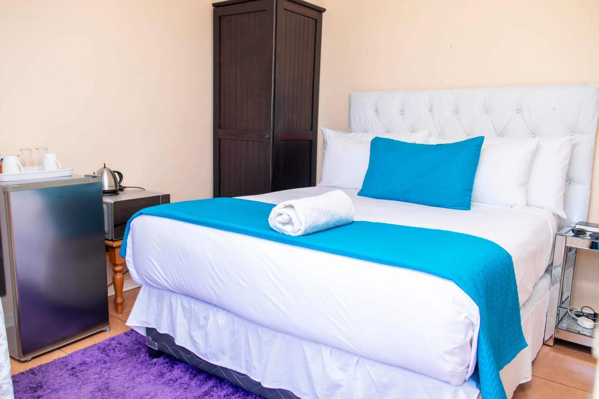 Seaview Executive Guest House 음툰지니 외부 사진