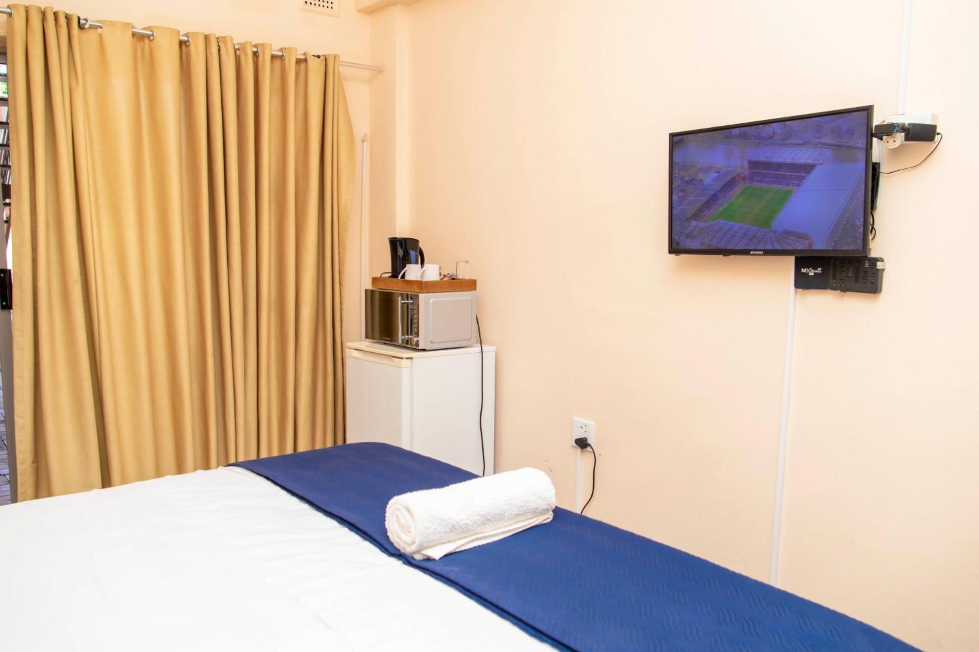 Seaview Executive Guest House 음툰지니 외부 사진