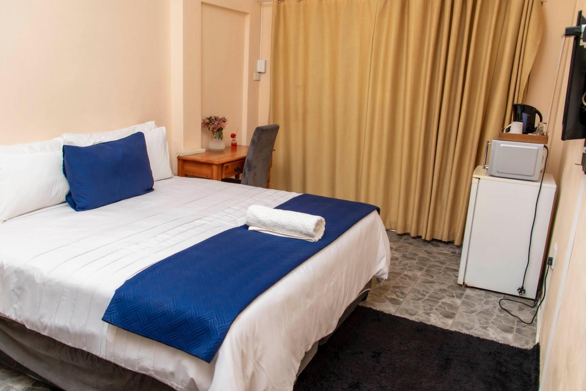 Seaview Executive Guest House 음툰지니 외부 사진