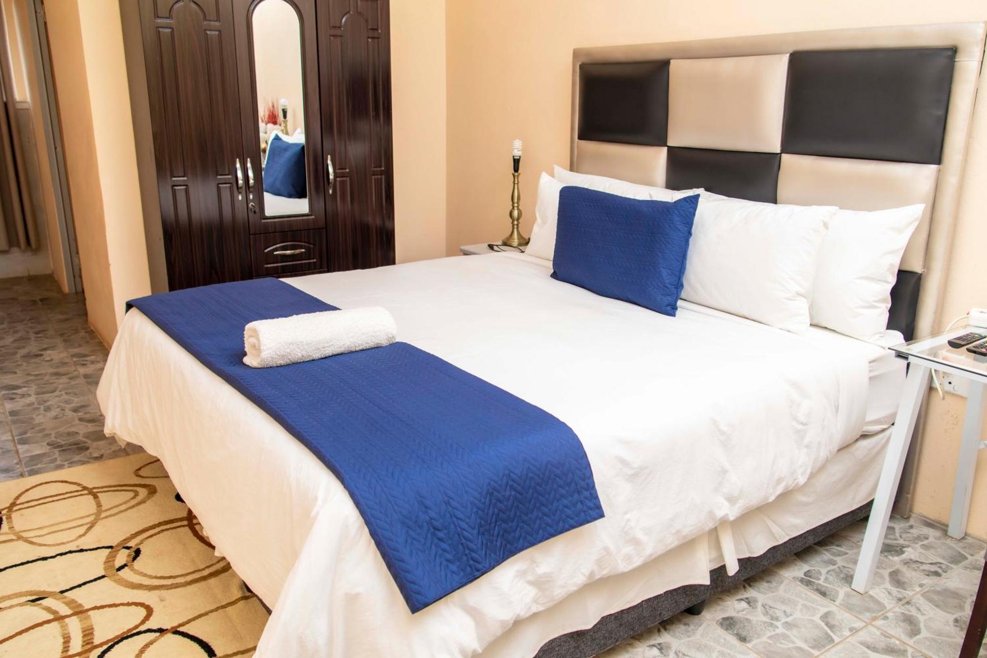 Seaview Executive Guest House 음툰지니 외부 사진