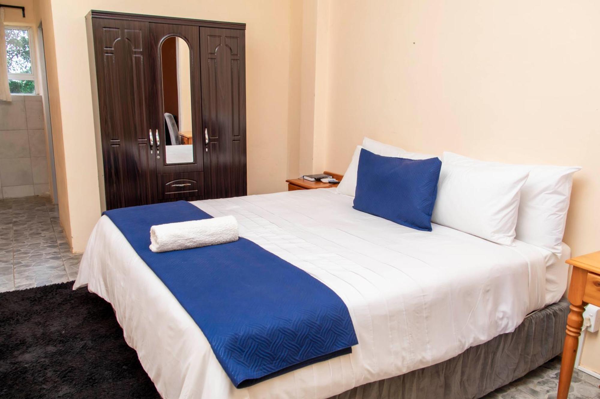 Seaview Executive Guest House 음툰지니 외부 사진